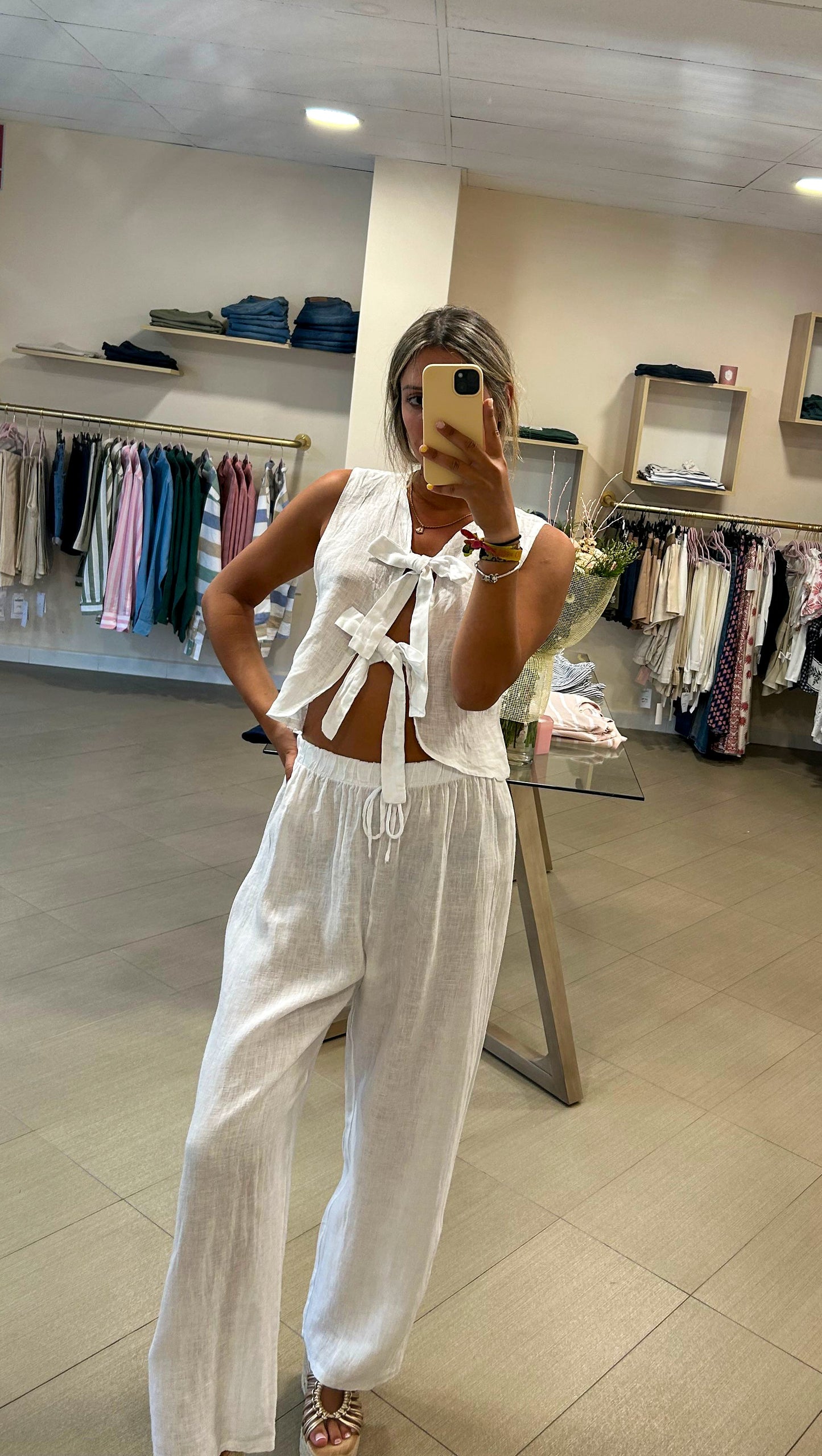 Conjunto mujer Lazos blanco