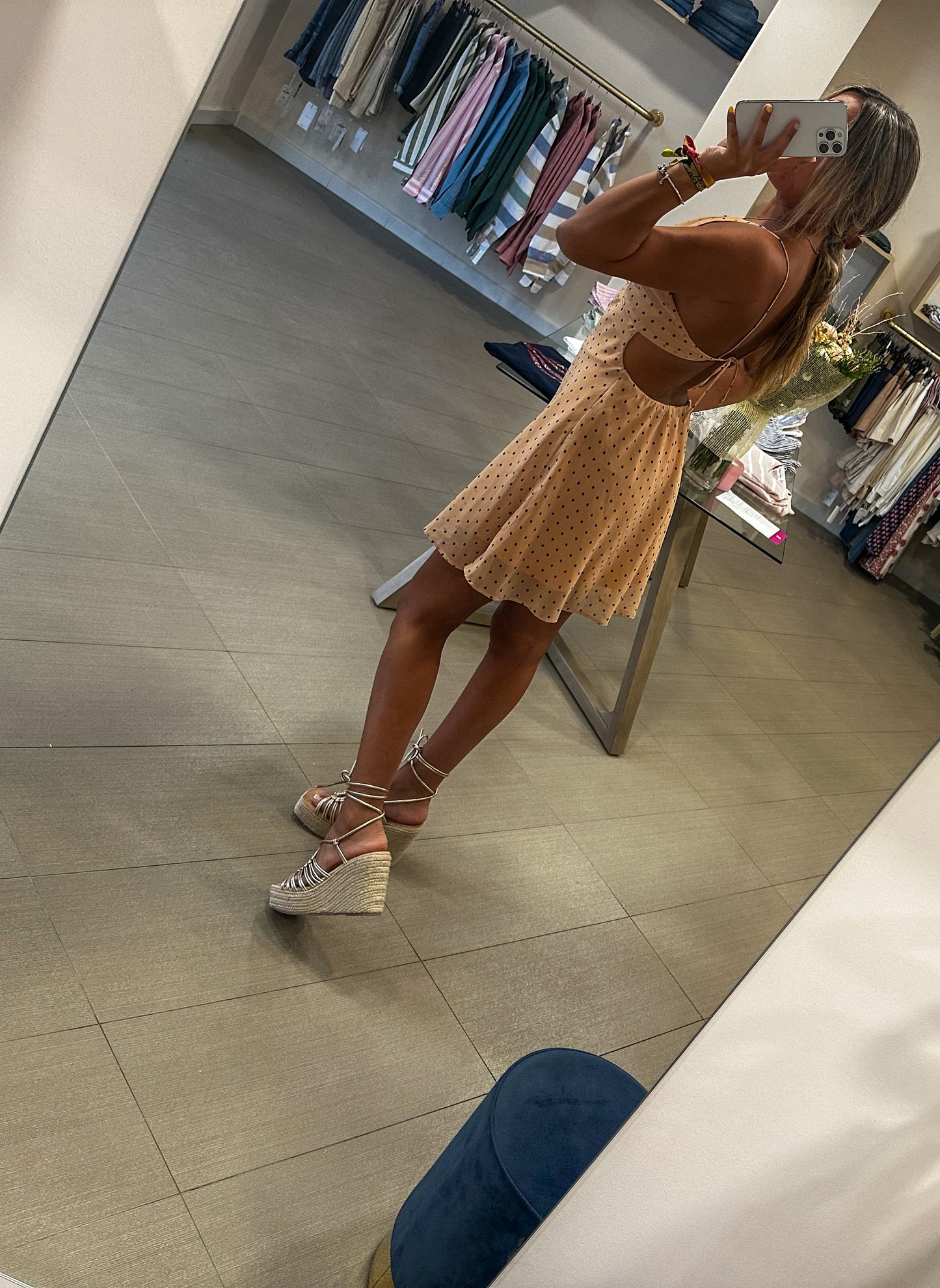 Vestido topos naranja🤎