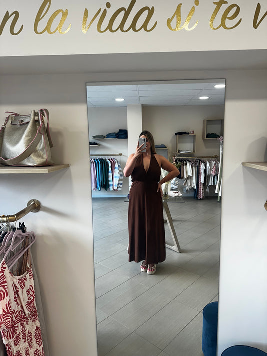 Vestido marrón espalda descubierta